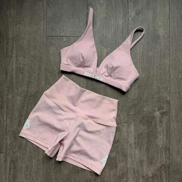Darc Sport - Pink Exclusive 1 of 500 Wolves Bra and Scrunch Bottom Shorts Set - Picture 1 of 6